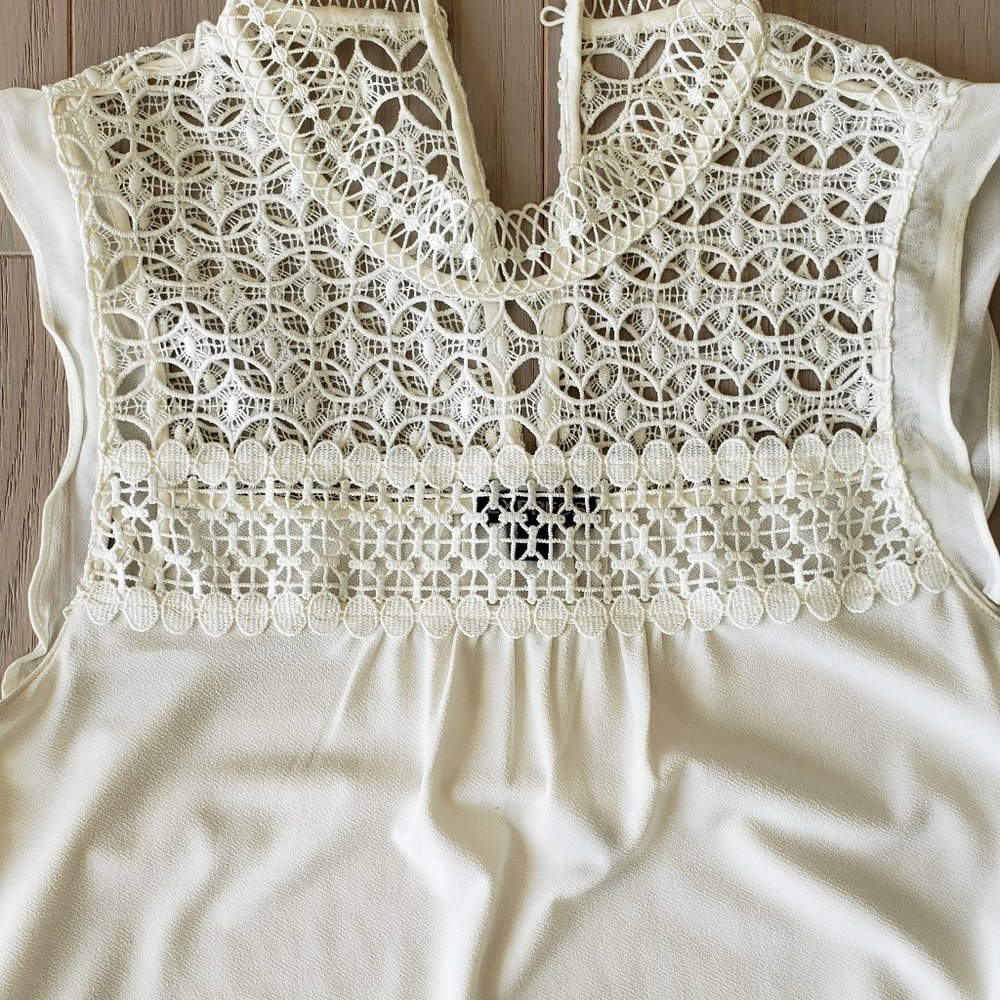 Cream Colored Express Crochet Top Size Small